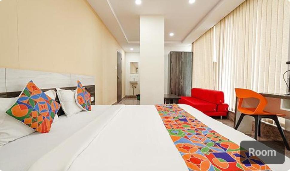 Lavish Residency Hotel บังกาลอร์ ภายนอก รูปภาพ